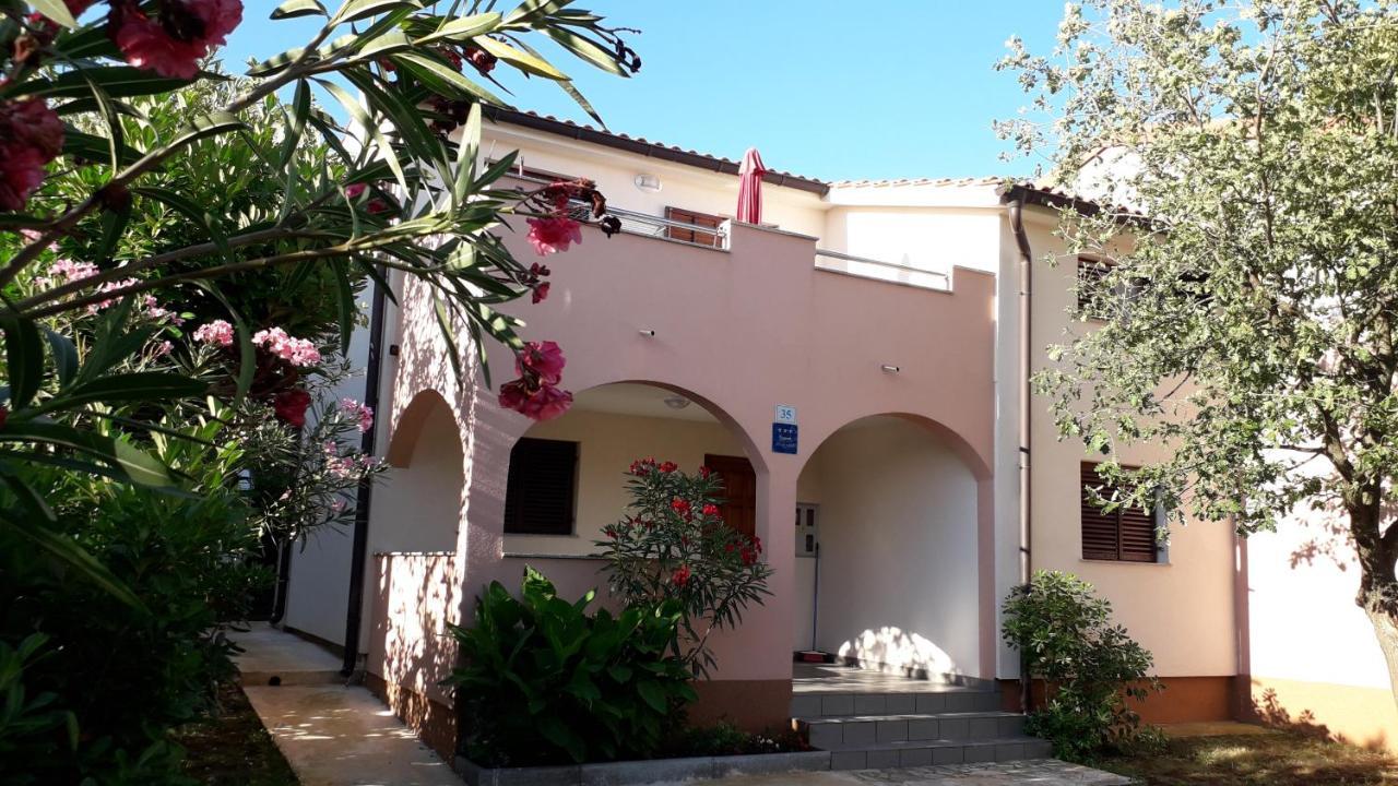 Apartmani Mia Ližnjan Zewnętrze zdjęcie
