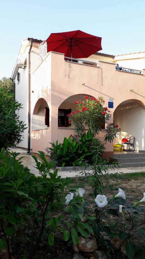 Apartmani Mia Ližnjan Zewnętrze zdjęcie