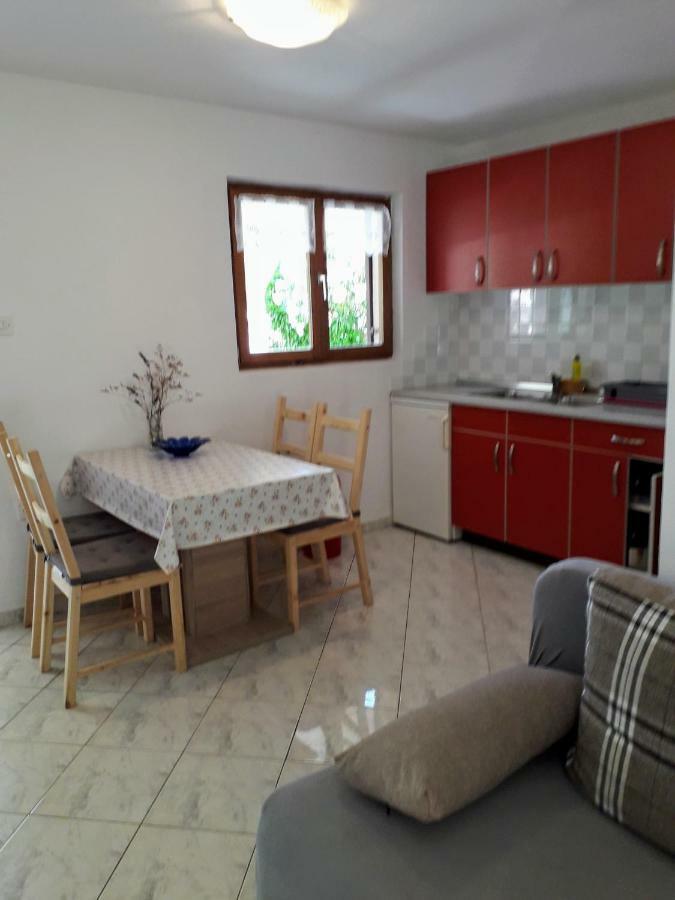 Apartmani Mia Ližnjan Zewnętrze zdjęcie