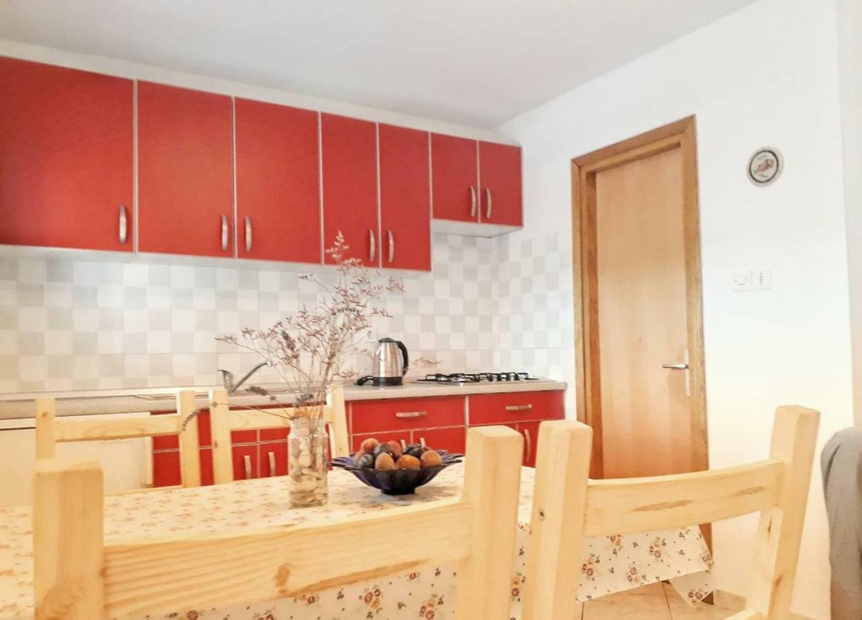 Apartmani Mia Ližnjan Zewnętrze zdjęcie