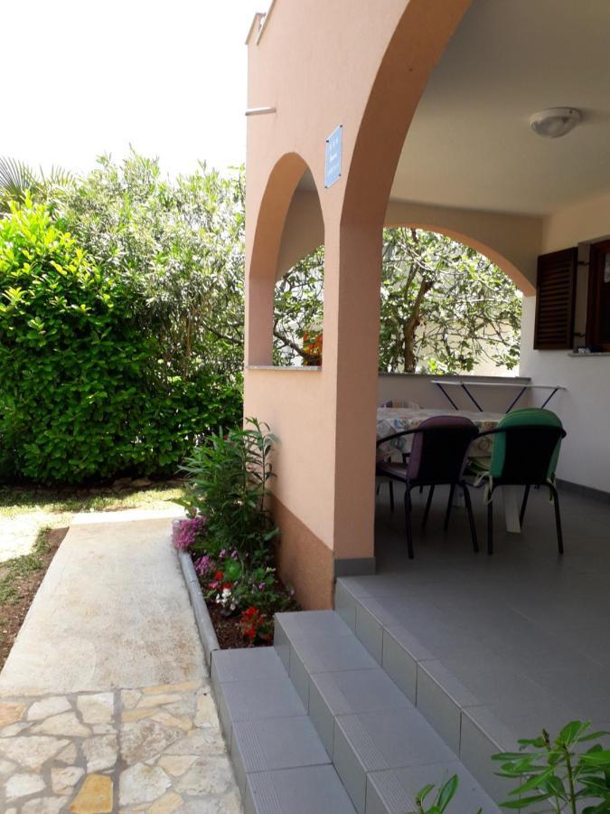 Apartmani Mia Ližnjan Zewnętrze zdjęcie